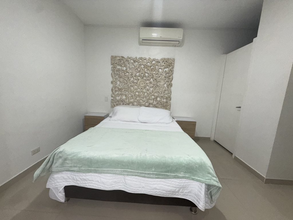 mainbedroom